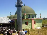 “Cuma Camii Dolup Taşıyor