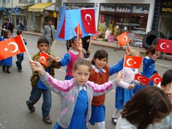 Cumhuriyet’in Kuruluşunun 86. Yılı Taraklı’da da Törenle Kutlandı