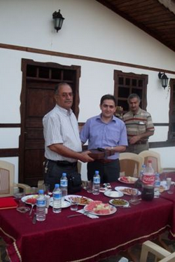 Mesai Arkadaşlarından Veda Yemeği