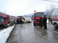 Trafik Kazası : 5 Ölü