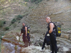 Hark Köyünde Kanyon İçinde Mağara