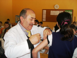 Öğrencilere Okul Aşıları Yapılıyor