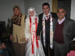 Tuba İle Mehmet Evlendi