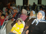 Salon Roman Kadınları İle Doldu.