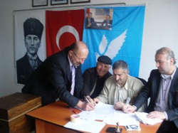 Nevzat Akay Güven Tazeledi