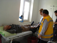 Odun Yerine Ayağını Kesti