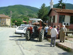 Duran Otomobile Çarptı