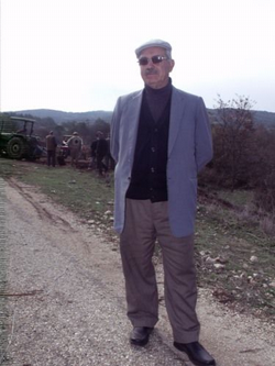 Sular Yükselince Mezarı Köy Mezarlığına Taşıdılar