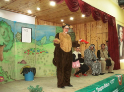 Sincap Çocuk Tiyatrosu ‘İnatçı Keçi’ Oyununu Sergiledi