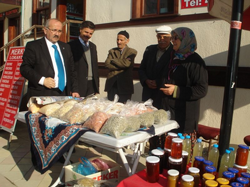 DSP Milletvekili Adayları Taraklı’da Esnafları Ziyaret Etti