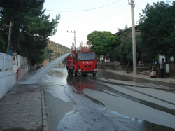 Gönüllü Olarak Çalışmalara Bizzat Katılıyor