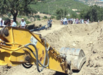 Köy Sakinleri, İş Makinelerini Durdurdu