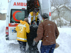 Diyaliz Hastasının İmdadına Ambulans Ve İl Özel İdaresi Ekipleri Yetişti: