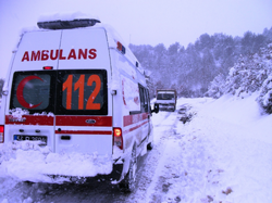 Diyaliz Hastasının İmdadına Ambulans Ve İl Özel İdaresi Ekipleri Yetişti: