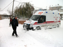 Diyaliz Hastasının İmdadına Ambulans Ve İl Özel İdaresi Ekipleri Yetişti: