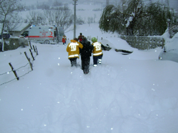 Diyaliz Hastasının İmdadına Ambulans Ve İl Özel İdaresi Ekipleri Yetişti: