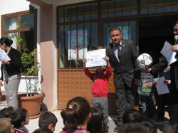 Atatürk İlkokulunda 4/A sınıfı Futbol takımı şampiyon oldu.