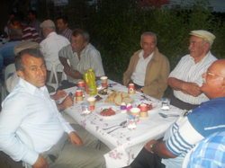 AK Parti Taraklı İlçe Teşkilat İftar Düzenledi