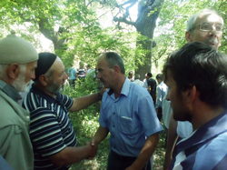 Muhtarın babası Toprağa Verildi