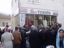 Tekbir Giyim Taraklı Mağazası Açıldı