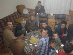 Muhtardan Pilav İkramı