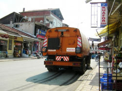 Taraklı Belediyesi’ne Yol Süpürme Aracı