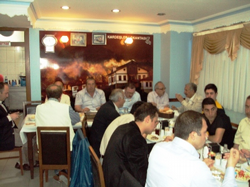 TÜRK EĞİTİM SEN TARAKLI ÜYELERİ YEMEKTE BULUŞTU: