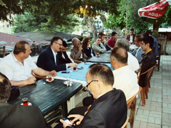 TÜRK EĞİTİM SEN TARAKLI ÜYELERİ YEMEKTE BULUŞTU: