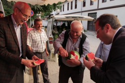 UNCUOĞLU TARAKLI’DA SEÇMENE TEŞEKKÜR ETTİ