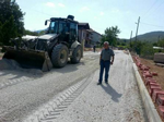 PARKE VE TRATUVAR ÇALIŞMALARI ARALIKSIZ DEVAM EDİYOR