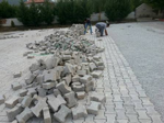 Taraklı Belediyesi, Okul bahçesine kilitli parke taşı döşüyor
