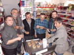 Aydınlılar Süper Market’te Aşure İkramı