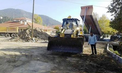 Okul Yolu ve Kapalı Pazayeri Güzelleşiyor