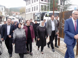 TBMM den Bir Grup Kadın Milletvekili Taraklı’da.