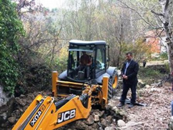 Gürleyik Su Kaynağında Umutla Bekleyiş
