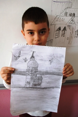 Öğrencilerden Karakalem Çalışması