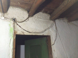 Çatısı Akan Evde Yaşam Mücadelesi
