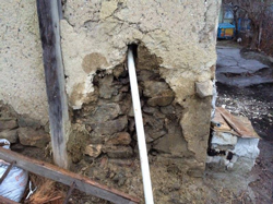 Çatısı Akan Evde Yaşam Mücadelesi