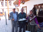 Orhangazi ve Yunuspaşa Çarışısı Esnafından Aşure İkramı