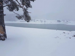 ’KARAGÖL YAYLASINA YILIN İLK KARI YAĞDI’’