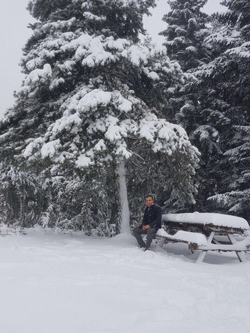 ’KARAGÖL YAYLASINA YILIN İLK KARI YAĞDI’’