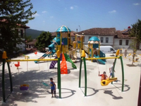 Taraklı'ya Çocuk Oyun Parkı.