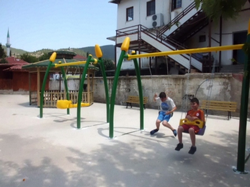 Taraklı'ya Çocuk Oyun Parkı.