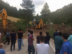 Jandarma Geldi Yol Açıldı