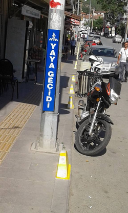 Ve O Taşlar Boyandı