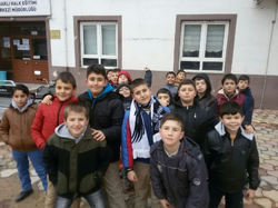 Taraklı İmam Hatip Ortaokulu Öğrencilerinden Kütüphane Ziyareti