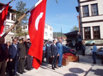 ÇELENK SUNMA TÖRENİ YAPILDI
