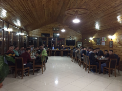 AK Parti İlçe Teşkilatı Gençlerle Yemekte Buluştu