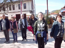 ÇELENK SUNMA TÖRENİ YAPILDI