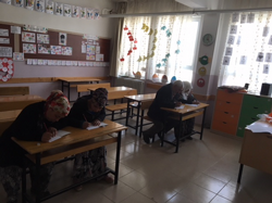 YENİDOĞAN MAHALLESİ’N DE OKUMA YAZMA SEFERBERLİĞİ